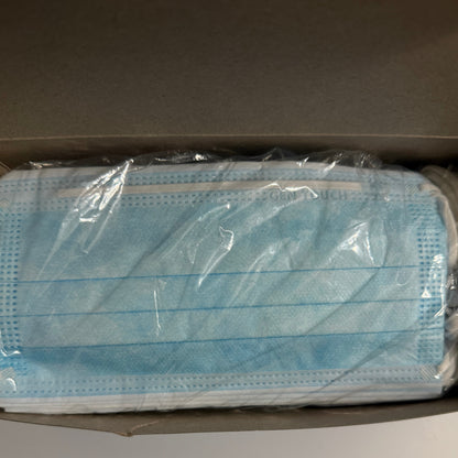 Gen Touch Type II 3-Ply Latex Face Mask with Round Elastic Earloop for Dental and Medical Use