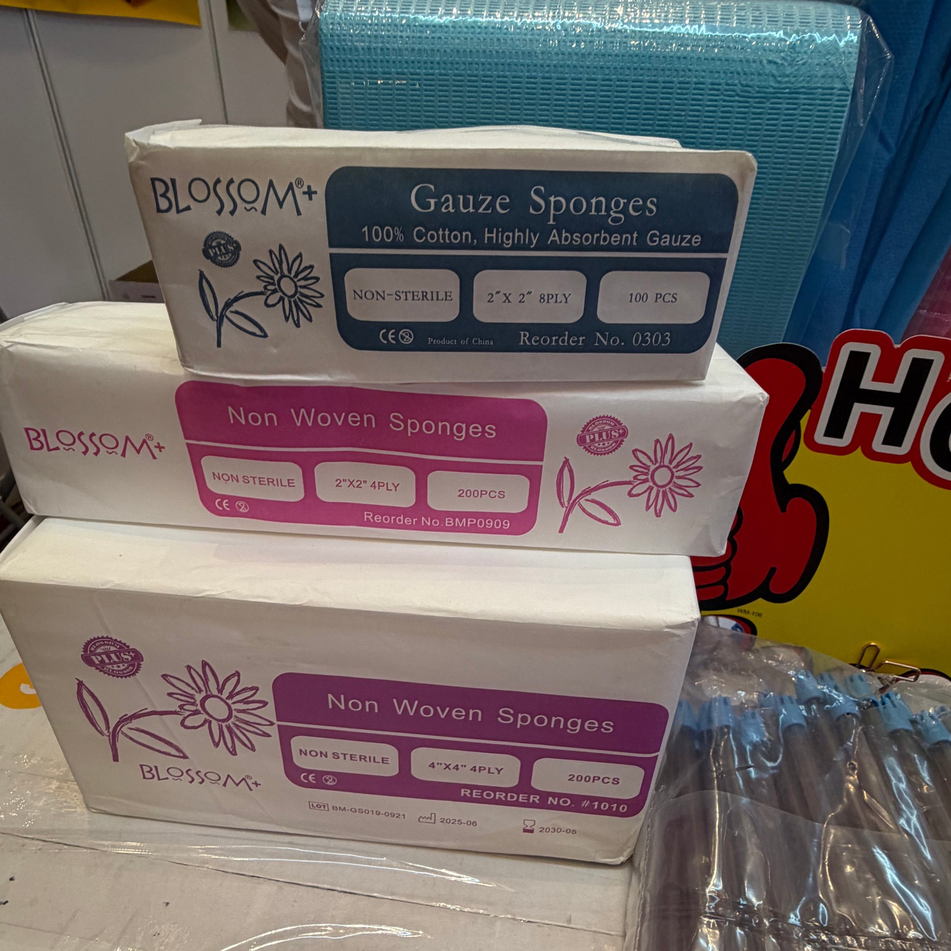 Blossom Non woven sponges and gauze sponges
